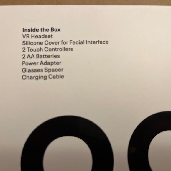 Im selling a Oculus Quest 2 256gb - Picture 2 of 4